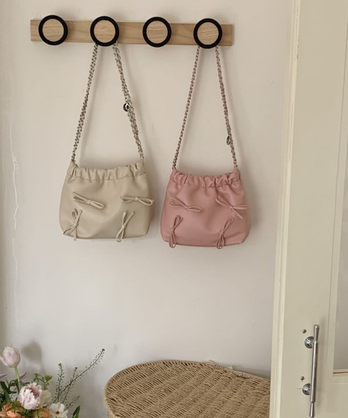 LAC-VERT（ラック・ヴェール）の「ミニリボンチェーンハンドバッグ（ハンドバッグ・レディース・シルバー/ホワイト/ピンク/ブラック・FREE）」の12枚目の写真