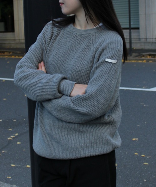 BROKEN BASE(ブロークンベース)の「レザータグ5Gニット(ニット/セーター・メンズ・グレー/ネイビー・MEDIUM/LARGE)」の2枚目の写真