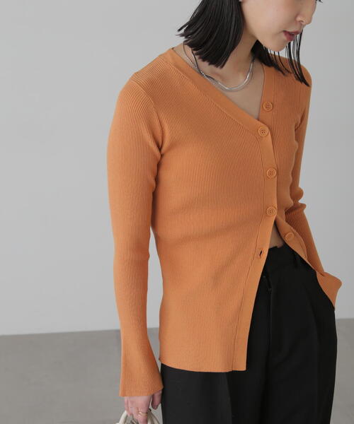 FREE'S MART（フリーズマート）の「◆アシンメトリーボタンディテールリブニット（カーディガン/ボレロ・レディース・ホワイト/ライトグリーン/オレンジ・FREE）」の3枚目の写真