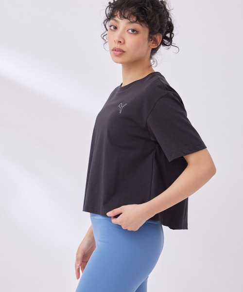 PUMA（プーマ）の「【PUMA】MOTION MX ショートスリーブTシャツ（Tシャツ/カットソー・レディース・ホワイト/ブラック・M）」の19枚目の写真