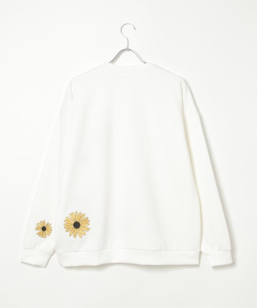 【セール】ランダムフラワー刺繍クルーネック(スウェット)|NO NEED(ノーニード) 【セール】ランダムフラワー刺繍クルーネック(スウェット)|NO NEED(ノーニード)