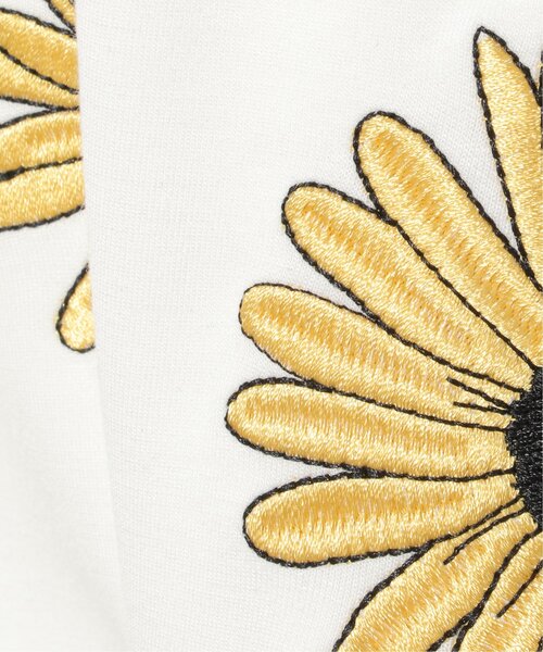 【セール】ランダムフラワー刺繍クルーネック(スウェット)|NO NEED(ノーニード) 【セール】ランダムフラワー刺繍クルーネック(スウェット)|NO NEED(ノーニード)