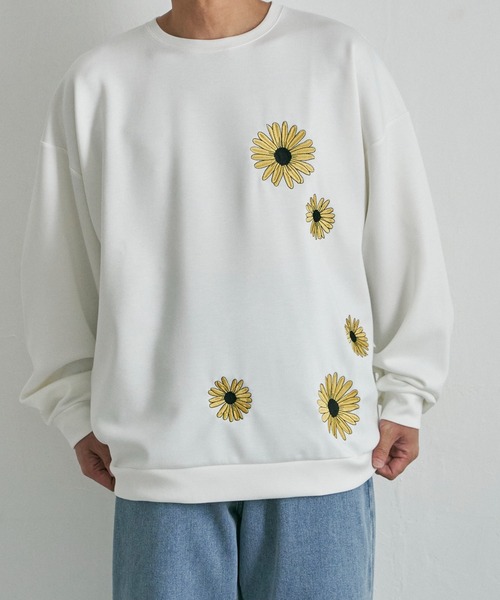 【セール】ランダムフラワー刺繍クルーネック(スウェット)|NO NEED(ノーニード) 【セール】ランダムフラワー刺繍クルーネック(スウェット)|NO NEED(ノーニード)