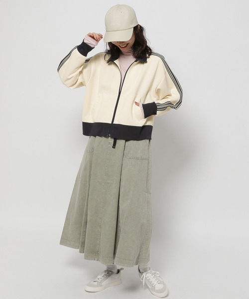 niko and...（ニコアンド）の「アソートトラックジャージ（ジャージ・レディース・ブルー/アイボリー/ネイビー・TALL/SHORT）」の9枚目の写真