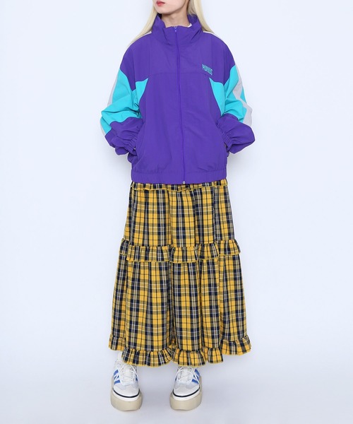 PUNYUS（プニュズ）の「切り替えナイロンジャケット（ナイロンジャケット・レディース・ネイビー/パープル/ホワイト/ブラック・2/3/4）」の10枚目の写真