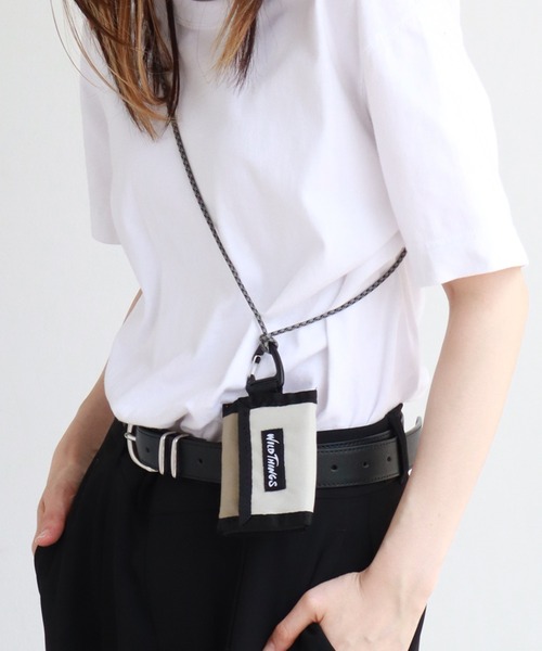 WILD THINGS（ワイルドシングス）の「【WILD THINGS/ワイルドシングス】DELFY fabric ワンポイントロゴ ネックミニウォレット（財布・メンズ・ブラック/パープル/レッド/ターコイズブルー/ベージュ/グレー・FREE）」の8枚目の写真