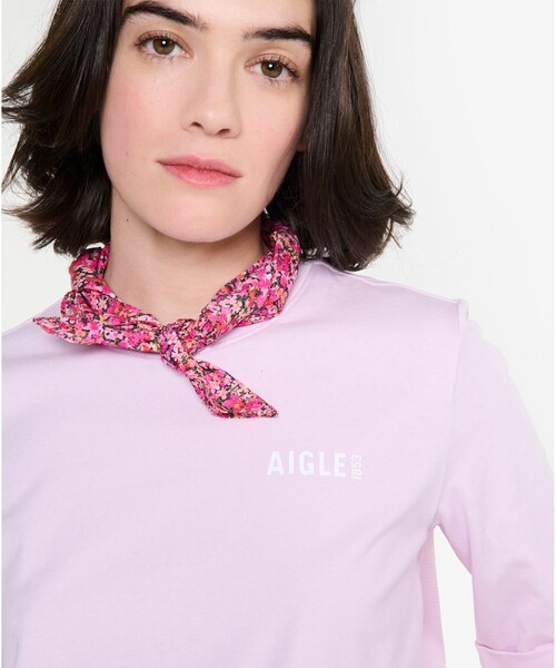 AIGLE(エーグル)の「オーガニックコットン リバティプリント スカーフ 母の日(バンダナ/スカーフ・レディース・レッド/イエロー・FREE)」の4枚目の写真