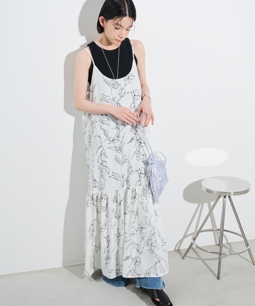 Shelly island(シェリーアイランド)の「花柄フレアキャミワンピース(ワンピース・レディース・ホワイト/ブラック・FREE)」の22枚目の写真