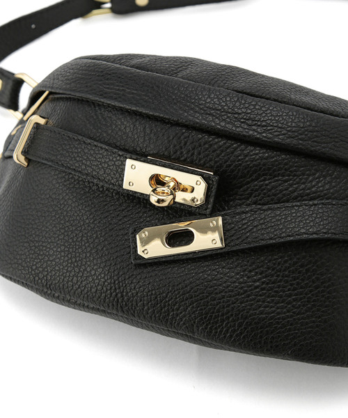 SALON adam et rope'（サロン アダム エ ロペ）の「[追加]【AULENTTI（オーレンティ）】ボディバッグ2（ボディバッグ/ウエストポーチ・レディース・ブラック/ベージュ系その他・FREE）」の15枚目の写真