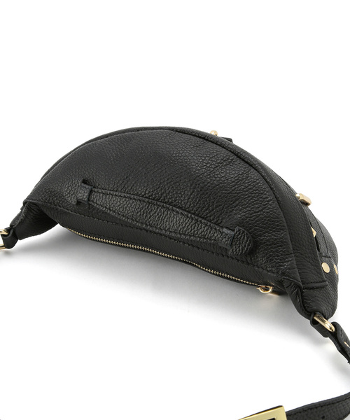 SALON adam et rope'（サロン アダム エ ロペ）の「[追加]【AULENTTI（オーレンティ）】ボディバッグ2（ボディバッグ/ウエストポーチ・レディース・ブラック/ベージュ系その他・FREE）」の17枚目の写真