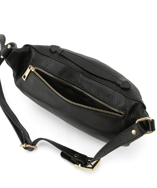 SALON adam et rope'（サロン アダム エ ロペ）の「[追加]【AULENTTI（オーレンティ）】ボディバッグ2（ボディバッグ/ウエストポーチ・レディース・ブラック/ベージュ系その他・FREE）」の18枚目の写真