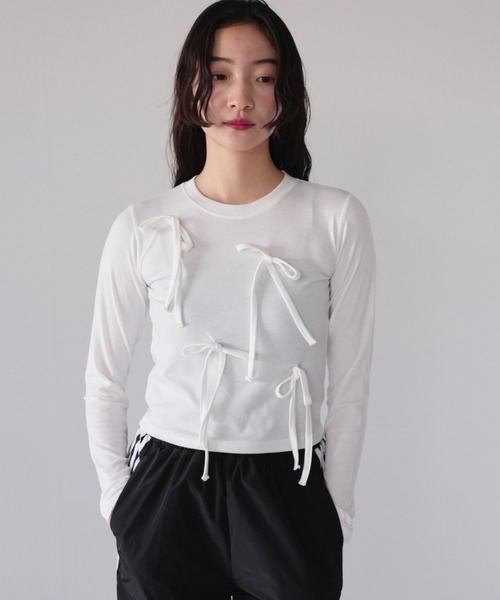 Uenui(ウニュイ)の「tie ribbon tops(Tシャツ/カットソー・レディース・ブラック/ホワイト・FREE)」の12枚目の写真