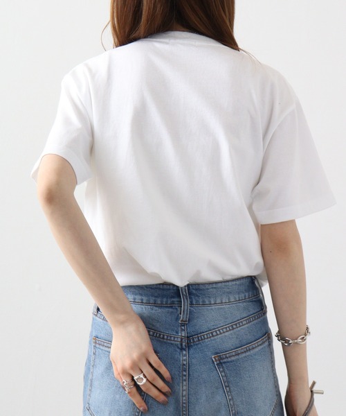 RGY(アールジーワイ)の「RGY AMOUR 花柄プリントTシャツ(Tシャツ/カットソー・メンズ・ホワイト/ブラック・F)」の5枚目の写真