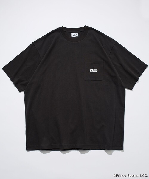 PRINCE（プリンス）の「prince/プリンス prince ワンポイントロゴ クルーネック ポケットTシャツ/リンガーデザイン（Tシャツ/カットソー・メンズ・チャコールグレー/ホワイト/ネイビー/グレー/オフホワイト/グリーン/イエロー・MEDIUM/LARGE）」の13枚目の写真