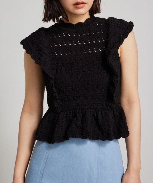 【Rene】フリル襟黒半袖ニットセーター新品 Rene】フリル襟黒半袖ニットセーター新品