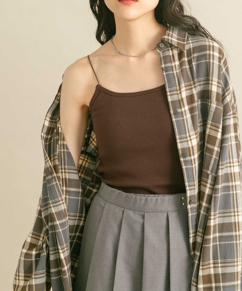 KBF（ケイビーエフ）の「スパゲティストラップカップ付きキャミ（キャミソール・レディース・グリーン系その他/ブラック/ライトベージュ/ブルー系その他/ブラウン・ONE）」の6枚目の写真