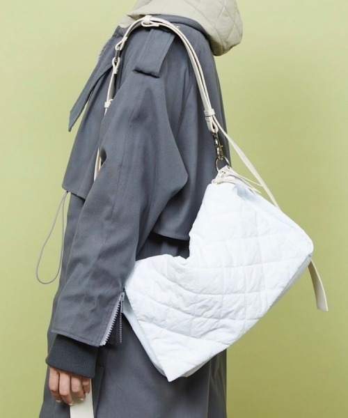 ショルダーバッグ 「S / ile」 queuecrossbody bag ショルダーバッグ 「S / ile」 queuecrossbody bag - メルカリ