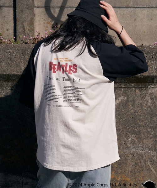 The Beatles（ザビートルズ）の「【別注】THE BEATLES ザ ビートルズ ツアーラグランTシャツ（Tシャツ/カットソー・メンズ・オフホワイト/チャコールグレー/ネイビー/その他2/その他1/ブラウン・M/LL/L）」の8枚目の写真