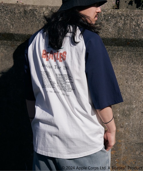 The Beatles（ザビートルズ）の「【別注】THE BEATLES ザ ビートルズ ツアーラグランTシャツ（Tシャツ/カットソー・メンズ・オフホワイト/チャコールグレー/ネイビー/その他2/その他1/ブラウン・M/LL/L）」の9枚目の写真
