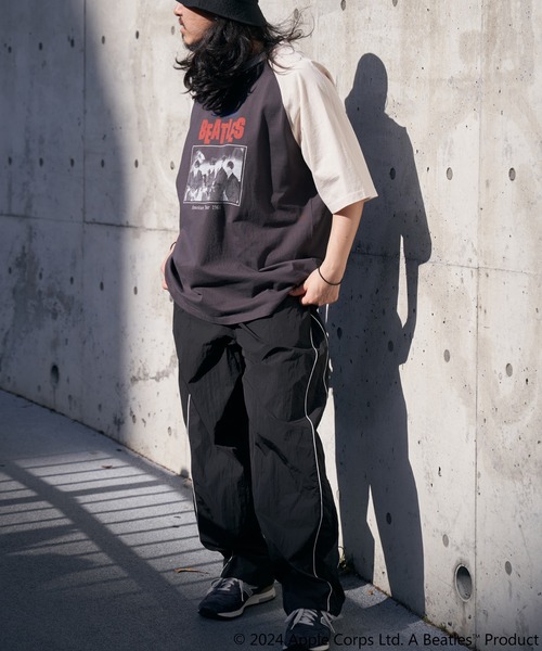 The Beatles（ザビートルズ）の「【別注】THE BEATLES ザ ビートルズ ツアーラグランTシャツ（Tシャツ/カットソー・メンズ・オフホワイト/チャコールグレー/ネイビー/その他2/その他1/ブラウン・M/LL/L）」の10枚目の写真