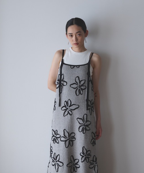 AIC. フラワーパターンニットロングワンピース AIC.（エーアイシー）の「フラワーパターンニットロング