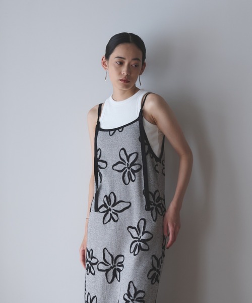 AIC. フラワーパターンニットロングワンピース AIC.(エーアイシー)の「フラワーパターンニットロング