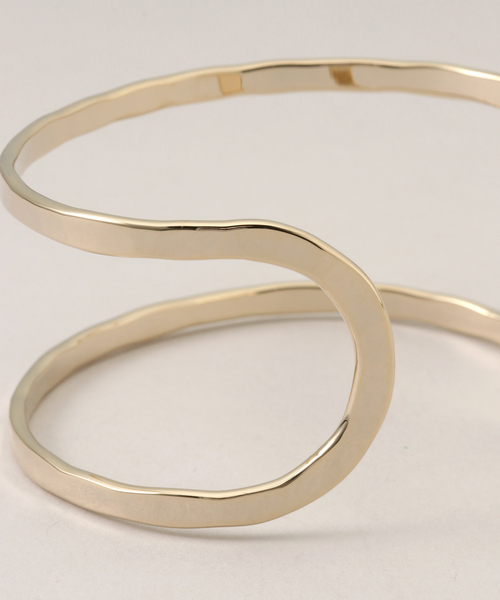 SLOBE IENA（スローブイエナ）の「SLOBE カフバングル（バングル/リストバンド・レディース・ゴールド・FREE）」の6枚目の写真
