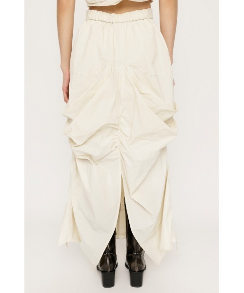 SLY（スライ）の「FLOWING DRAPE 3D SK フローイング ドレープ スリーディ スカート / セットアップ可（スカート・レディース・アイボリー/ブラック・1/2）」の11枚目の写真