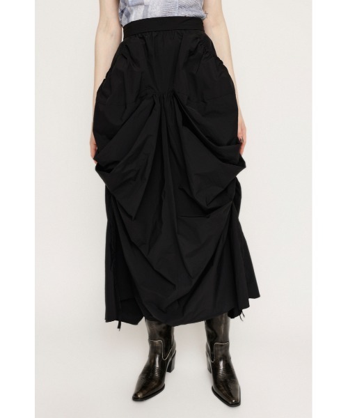 SLY（スライ）の「FLOWING DRAPE 3D SK フローイング ドレープ スリーディ スカート / セットアップ可（スカート・レディース・アイボリー/ブラック・1/2）」の21枚目の写真