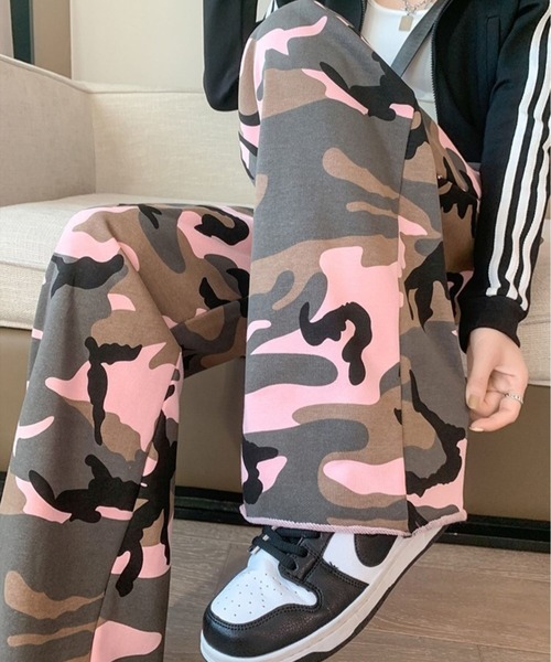 CANVAS+(キャンバスプラス)の「【CANVAS+】迷彩柄ミニ裏毛リラックスパンツ(その他パンツ・レディース・ピンク/カーキ・M)」の11枚目の写真