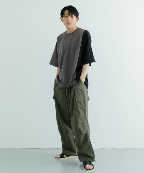 ITEMS URBANRESEARCH（アイテムズ アーバンリサーチ）の「フェイクスウェードドッキング半袖Tops（Tシャツ/カットソー・メンズ・ホワイト/ベージュ/チャコールグレー・LARGE/MEDIUM）」の12枚目の写真