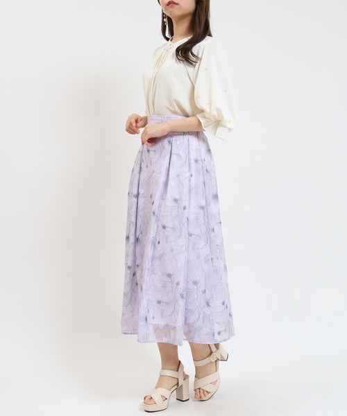 ASTORIA ODIER(アストリアオディール)の「ボリュームスリーブパール装飾ブラウス(シャツ/ブラウス・レディース・サックスブルー/ベージュ/ホワイト・MEDIUM)」の15枚目の写真