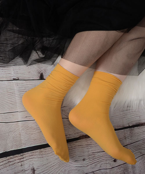 TONE SELECT GOODS（トーンセレクトグッズ）の「【float】《推し活/推しカラー/メンカラ》くしゅくしゅ 単色リブ クルー丈ソックス【25色展開】（ソックス/靴下・レディース・ブラック/ホワイト/カーキ/オフホワイト/ベージュ/パープル/ブルー/アッシュブラウン/イエロー/ヘザーグレー/ワインレッド/ラベンダー/ミント/マスタード/グリーン/ブルーグリーン/ライトイエロー/ベビーピンク/チャコール/バイオレット/コーラルピンク/チェリーピンク/テラコッタ/アーミー/モスグリーン・FREE）」の20枚目の写真