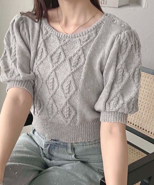 apres jour clair（アプレジュールクレア）の「【apres jour clair】ハートボタンケーブル編みトップス【ZOZOTOWN限定アイテム】（ニット/セーター・レディース・ライトグレー/ピンクベージュ/アイボリー・フリー/X-LARGE）」の4枚目の写真