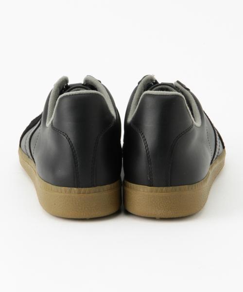 GERMAN TRAINER(ジャーマントレーナー)の「GERMAN TRAINER (スニーカー・メンズ・ネイビー/ホワイト/ブラック・41/40/43/42/44)」の17枚目の写真