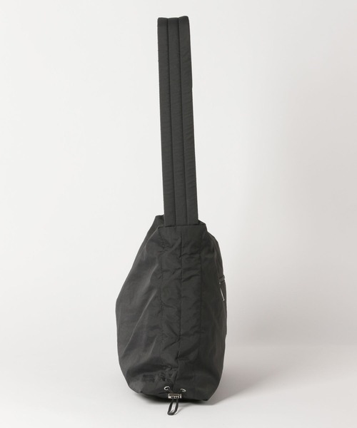 GLOBAL WORK（グローバルワーク）の「撥水軽量変形ショルダー2/125092（ショルダーバッグ・レディース・レオパード/ブラック/カーキ/アイボリー・ONE SIZE）」の14枚目の写真