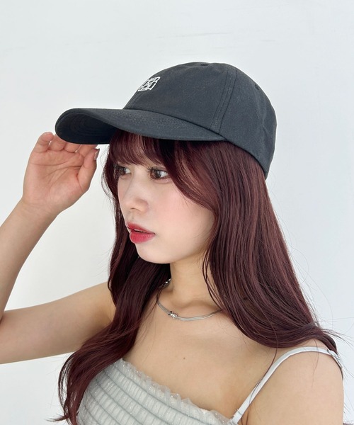 Heather（ヘザー）の「刺繍ロゴCAP　135027（キャップ・レディース・ブラック/チャコールグレー/ブラウン・ONE SIZE）」の5枚目の写真