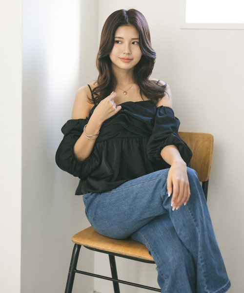 MIEL CRISHUNANT（ミエルクリシュナ）の「カップ付き3WAYパフスリーブキャミトップス（キャミソール・レディース・ブラック/アイボリー・FREE）」の9枚目の写真