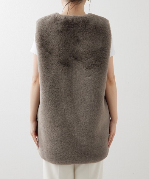 THE PAUSE（ザ ポーズ）の「【THE PAUSE】エコファーVネックジレ（ベスト・レディース・ライトベージュ/グレイッシュベージュ・FREE）」の10枚目の写真