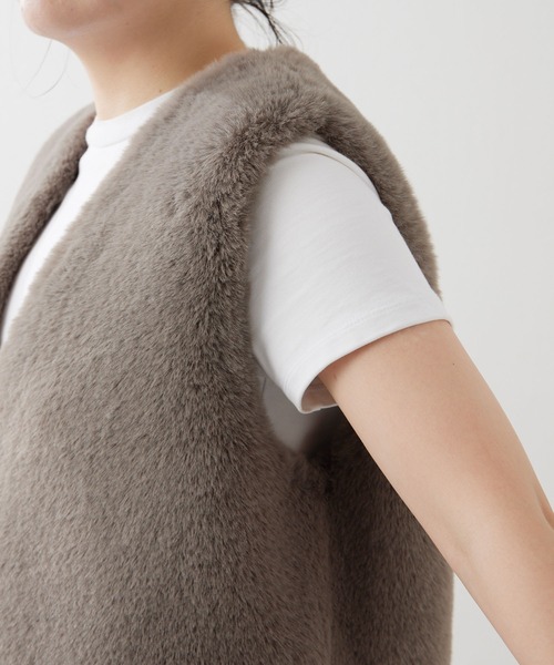 THE PAUSE（ザ ポーズ）の「【THE PAUSE】エコファーVネックジレ