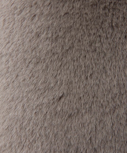 THE PAUSE（ザ ポーズ）の「【THE PAUSE】エコファーVネックジレ（ベスト・レディース・ライトベージュ/グレイッシュベージュ・FREE）」の4枚目の写真