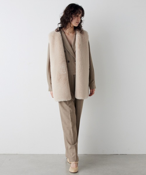 THE PAUSE（ザ ポーズ）の「【THE PAUSE】エコファーVネックジレ（ベスト・レディース・ライトベージュ/グレイッシュベージュ・FREE）」の16枚目の写真