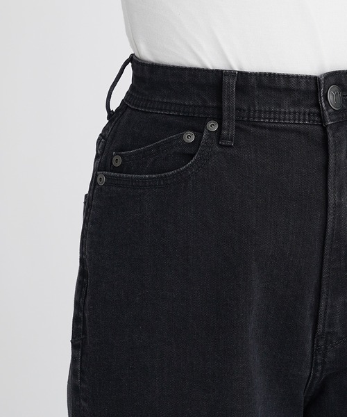 YANUK(ヤヌーク)の「ルーズストレート"JOAN"(デニムパンツ・レディース・ブラック・22inch/23inch/24inch/26inch/27inch/21inch/25inch)」の4枚目の写真