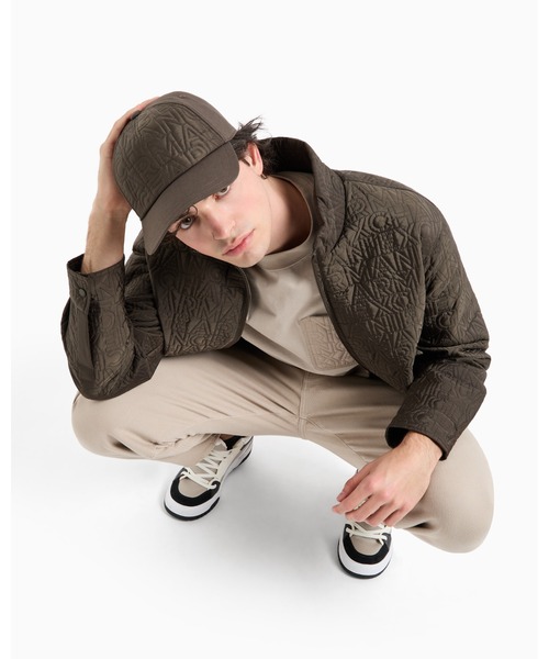 ARMANI EXCHANGE（アルマーニエクスチェンジ）の「【A|X アルマーニ エクスチェンジ】オールオーバーキルティングロゴ　ブルゾン（ブルゾン・メンズ・ベージュ/カーキ・SMALL/X-LARGE/LARGE/MEDIUM/X-SMALL）」の11枚目の写真