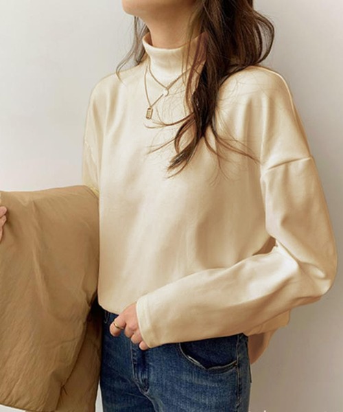 Girly Doll(ガーリードール)の「ハイネックシンプルカットソー(Tシャツ/カットソー・レディース・ブラック/ホワイト/グレー/ライトブラウン/ブラック系その他/ベージュ/ネイビー/ブラウン/ホワイト系その他・S/M/L)」の1枚目の写真