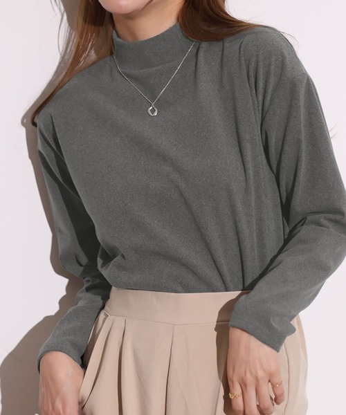 Girly Doll(ガーリードール)の「ハイネックシンプルカットソー(Tシャツ/カットソー・レディース・ブラック/ホワイト/グレー/ライトブラウン/ブラック系その他/ベージュ/ネイビー/ブラウン/ホワイト系その他・S/M/L)」の6枚目の写真