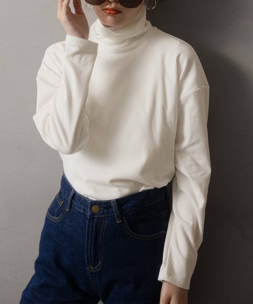 Girly Doll(ガーリードール)の「ハイネックシンプルカットソー(Tシャツ/カットソー・レディース・ブラック/ホワイト/グレー/ライトブラウン/ブラック系その他/ベージュ/ネイビー/ブラウン/ホワイト系その他・S/M/L)」の17枚目の写真
