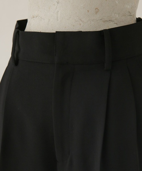 NANO universe(ナノユニバース)の「【WEB限定】ハイウエストタックワイドパンツ(その他パンツ・レディース・ベージュ/イエロー/ライトカーキ/ブラック/ブルー・マルチサイズ)」の9枚目の写真