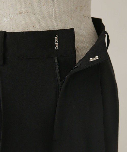 NANO universe(ナノユニバース)の「【WEB限定】ハイウエストタックワイドパンツ(その他パンツ・レディース・ベージュ/イエロー/ライトカーキ/ブラック/ブルー・マルチサイズ)」の11枚目の写真