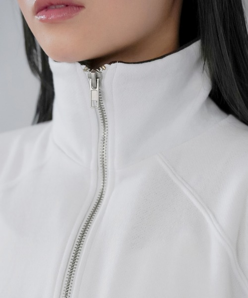 SPINNS（スピンズ）の「ワンポイント刺繍ラインリブ ハーフジップビッグスウェット（スウェット・レディース・オフホワイト/スミクロ/オートミール/ネイビー・ONESIZE）」の13枚目の写真